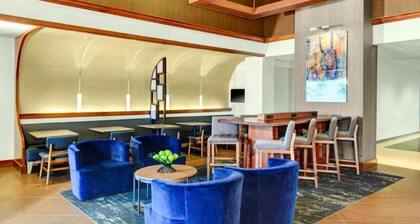 Candlewood Suites Cincinnati Northeast - Mason