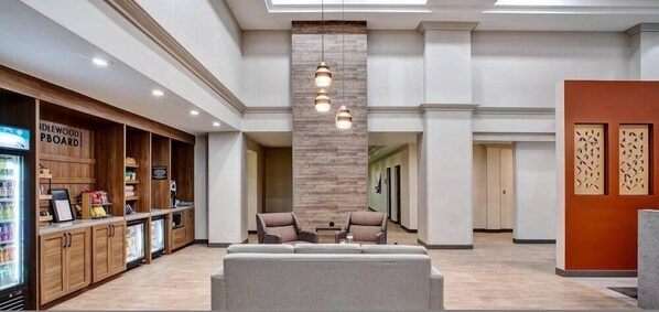 Lobby - Candlewood Suites Cincinnati Northeast - Mason (Mason)