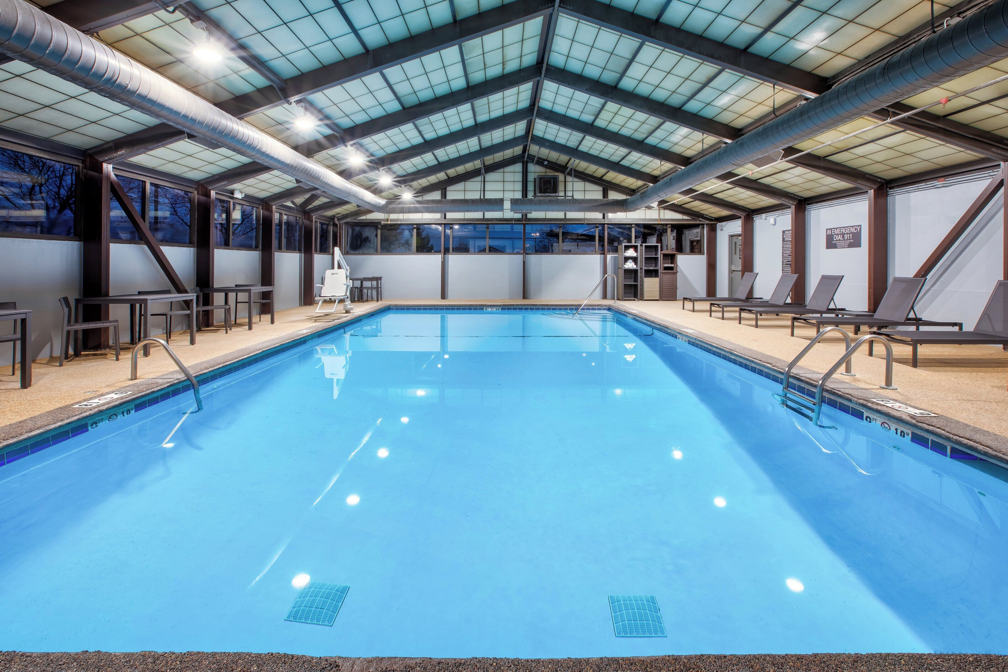 Piscine couverte, piscine extérieure