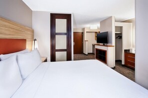 Room - Candlewood Suites Cincinnati Northeast - Mason (Mason)