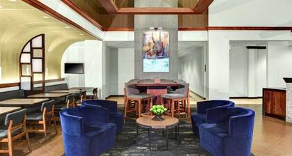 Candlewood Suites Cincinnati Northeast - Mason
