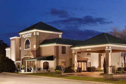 Country Inn and Suites by Radisson, Fayetteville Fort Bragg, NC