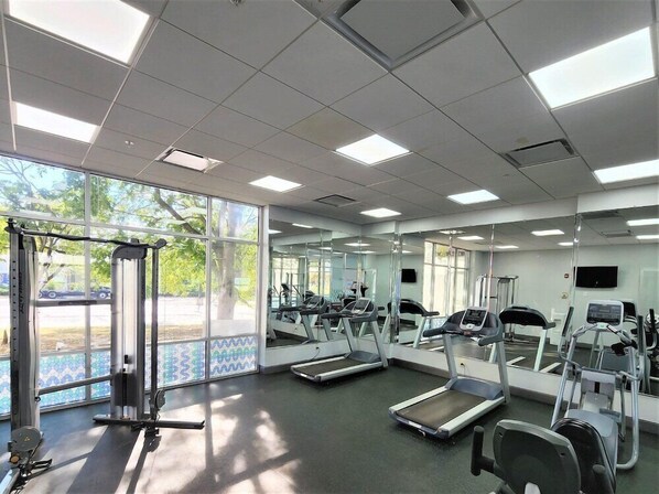 Fitness facility - Holiday Inn Piscataway Somerset (Piscataway)