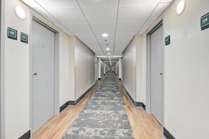 Lobby - Holiday Inn Piscataway - Somerset (Piscataway)