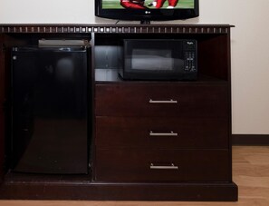 Room - Red Roof Inn & Suites Mt Holly - Mcguire AFB (Mount Holly)