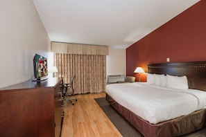 Room - Red Roof Inn & Suites Mt Holly - Mcguire AFB (Mount Holly)