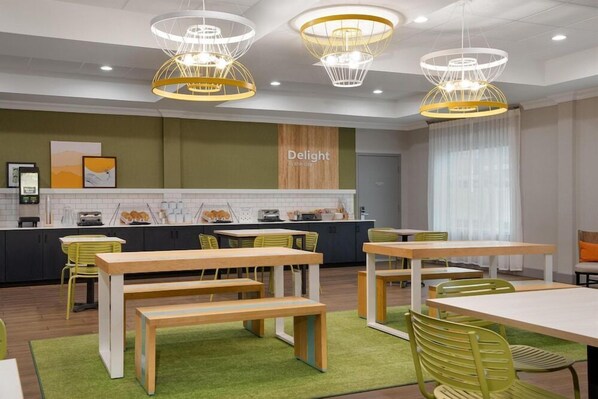 Dining - Spark by Hilton Rahway (Rahway)