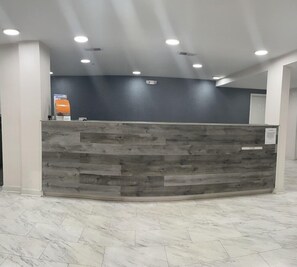 Lobby - Griffin Inn & Suites (Griffin)