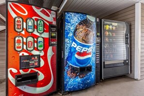 Interior - Hometowne Studios Atlanta - Chamblee (Chamblee)