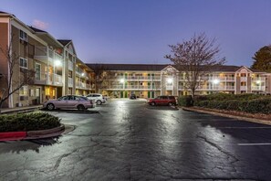 Exterior - Hometowne Studios Atlanta - Chamblee (Chamblee)