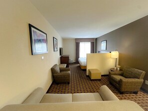 Interior - Sonesta Essential Hotels Overland Park (Overland Park)