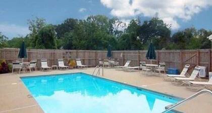 Quality Inn University Area Farmville, VA