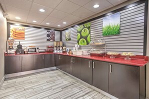 Dining - OYO Townhouse Jackson/ridgeland (Jackson)