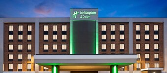 Holiday Inn & Suites Richmond West End