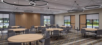 Holiday Inn & Suites Richmond West End