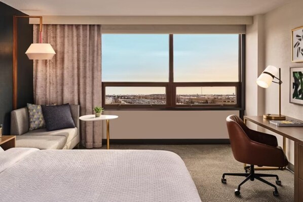 Room - Holiday Inn & Suites Richmond - West End (Richmond)