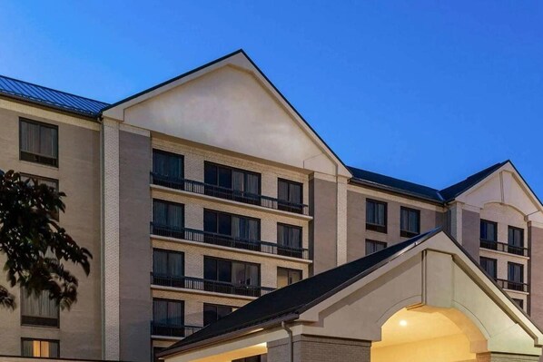 المنشأة من الخارج