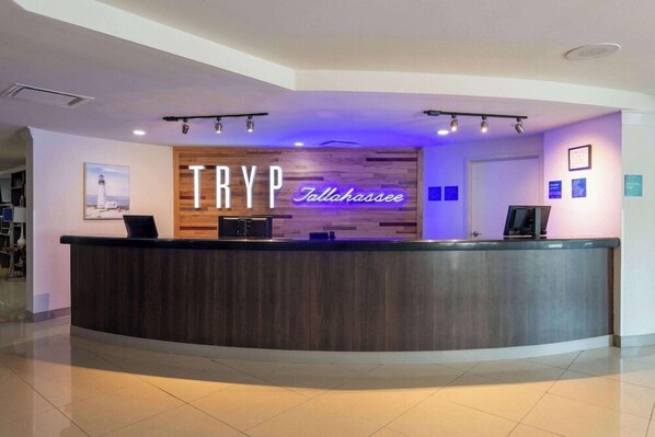 Lobby - Tryp by Wyndham Tallahassee North I-10 Capital Circle (Tallahassee)