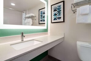 Room - Wingate by Wyndham Williamsburg (Williamsburg)