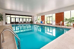 Piscina interna, piscina externa