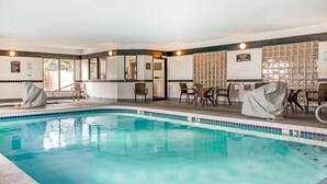 Indoor pool - Fairfield Inn & Suites by Marriott Scottsdale Old Town (Scottsdale)