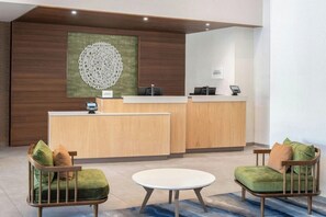 Lobby - Fairfield Inn & Suites by Marriott Scottsdale Old Town (Scottsdale)
