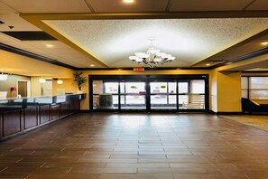 Lobby - Vista Suites Pigeon Forge TN (Pigeon Forge)