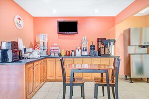 Dining - Nation's INN of Wake County - Raleigh Crabtree (Raleigh)