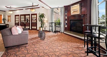 Ayres Inn and Suites Ontario at the Mills Mall