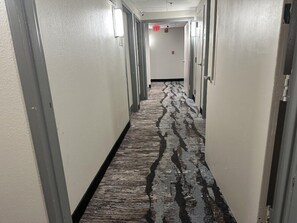 Interior - Fairbridge Inn Express Indianapolis Northwest (Indianapolis)