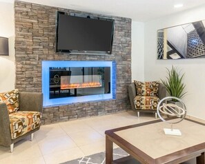 المنشأة من الداخل