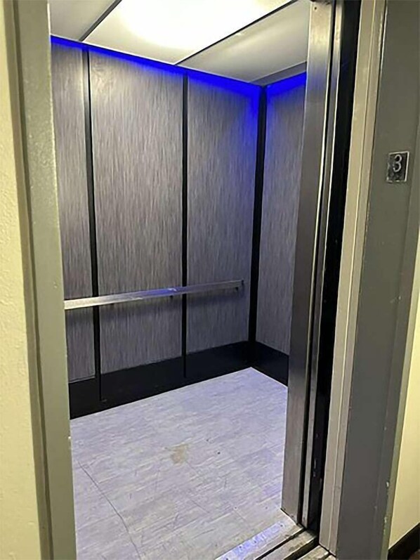 Interior - Fairbridge Inn Express Indianapolis Northwest (Indianapolis)