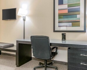 Interior - Fairbridge Inn Express Indianapolis Northwest (Indianapolis)