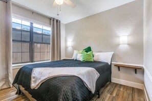 3 bedrooms, iron/ironing board, WiFi, bed sheets - Charming 3-bedroom house in wonderful in the heart of Pasadena (Pasadena)