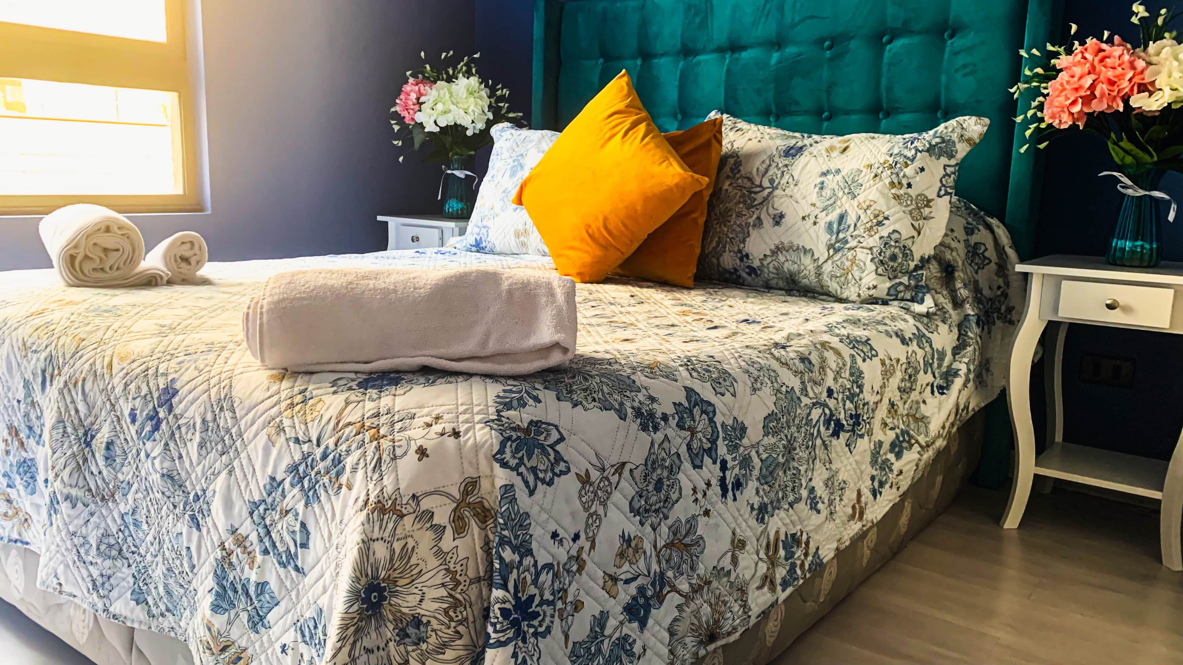 Schreibtisch, Bügeleisen/Bügelbrett, kostenloses WLAN, Bettwäsche