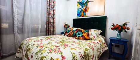 Desk, iron/ironing board, free WiFi, bed sheets