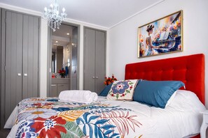 2 bedrooms, WiFi, bed sheets, wheelchair access - Metro cal y canto two bedrooms free wifi (Santiago)