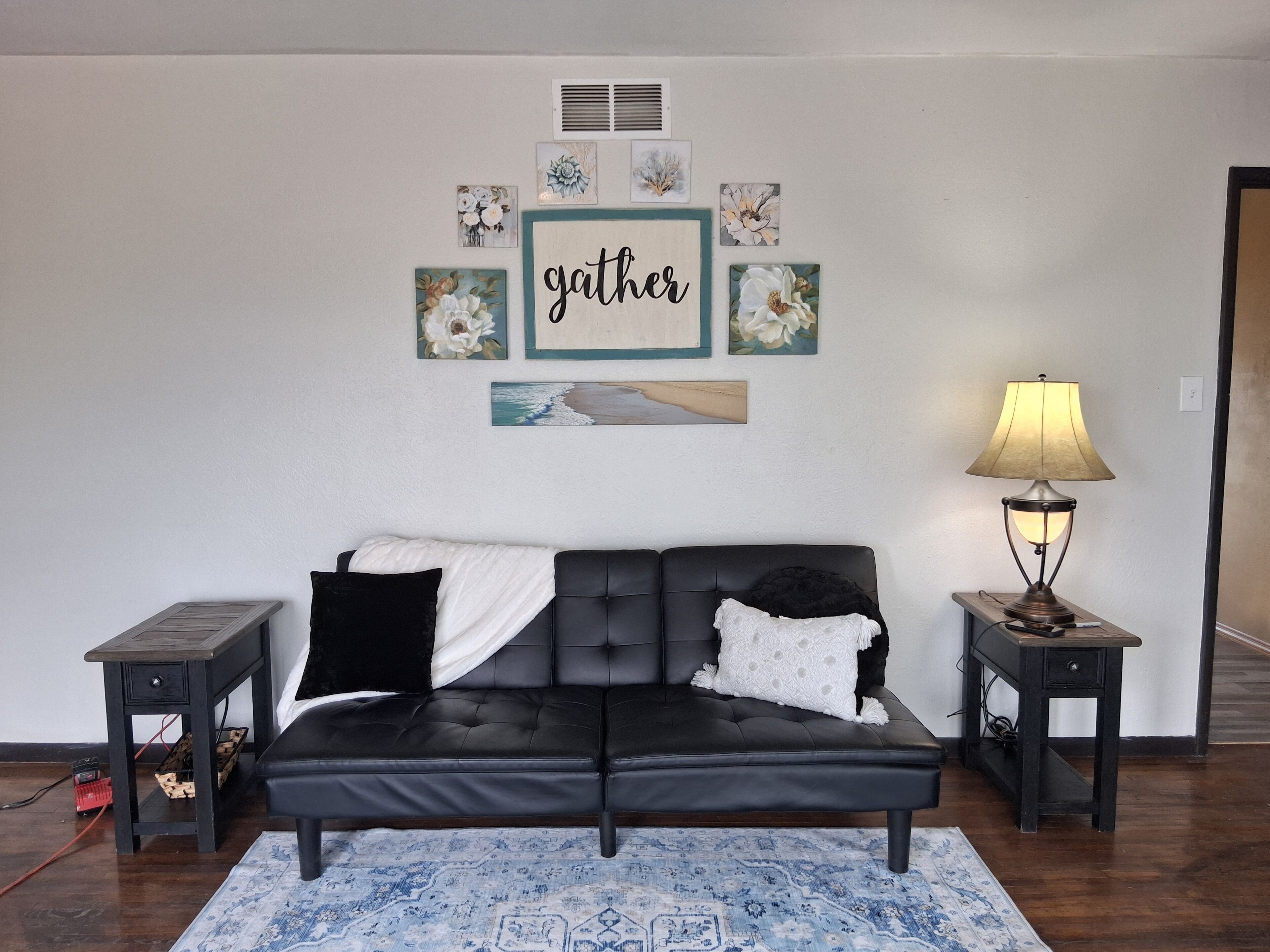 Smart TV, computer monitors