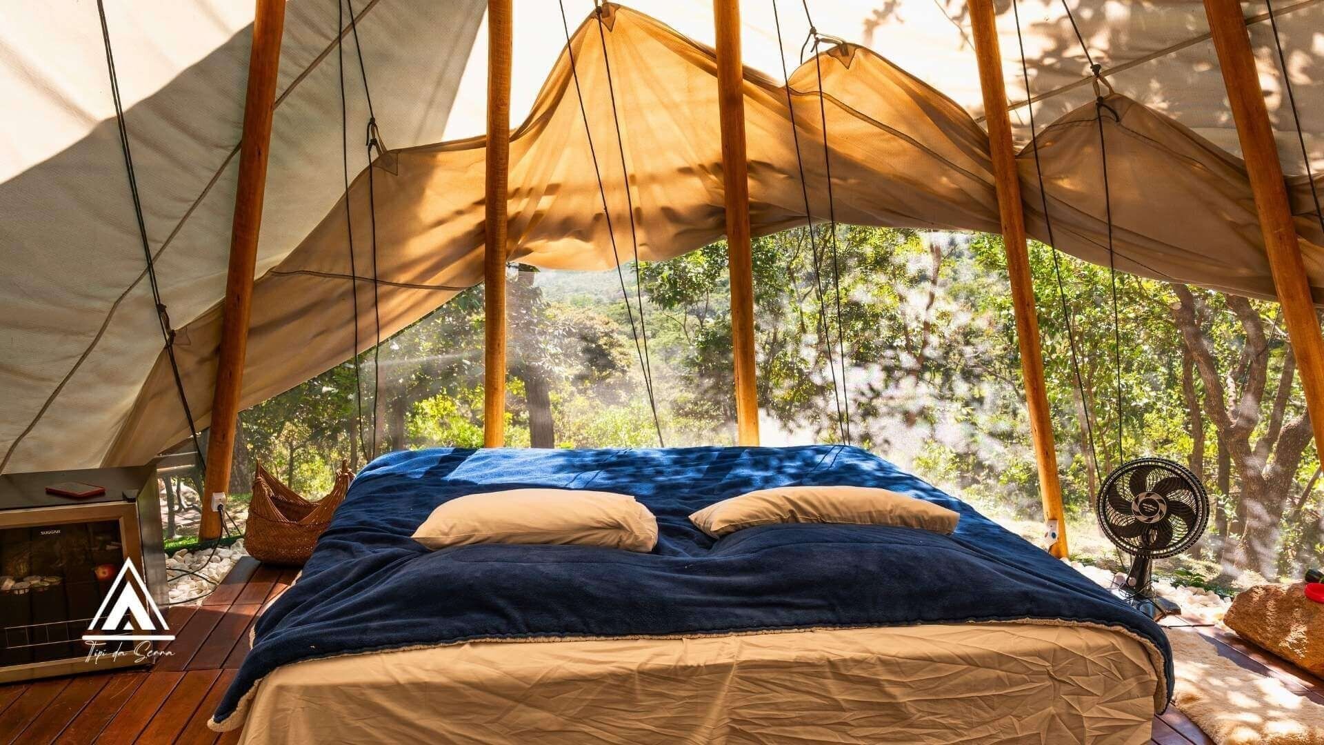 Tent | Free WiFi