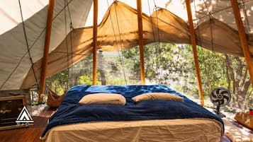 Tent | Free WiFi