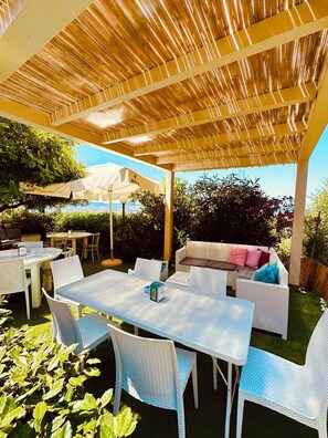 Bar (en la propiedad)