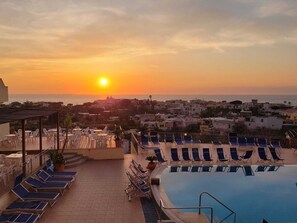 الإطلالة من المنشأة