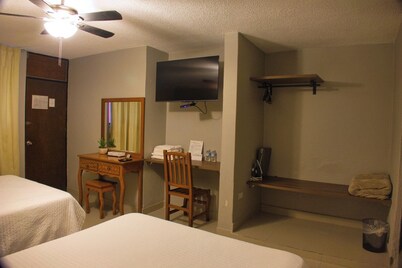 Hotel Mesón del Bosque 