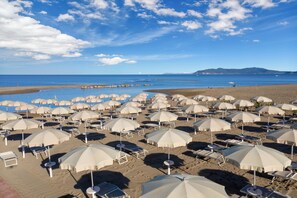 Plage privée, canoë