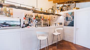 Bar (in der Unterkunft)