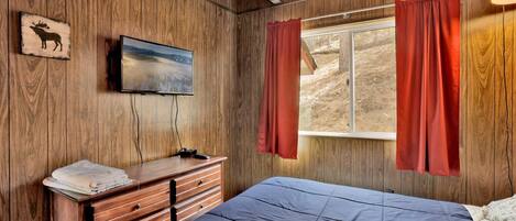 Cabane, plusieurs lits, accès piscine, vue montagne (2566)