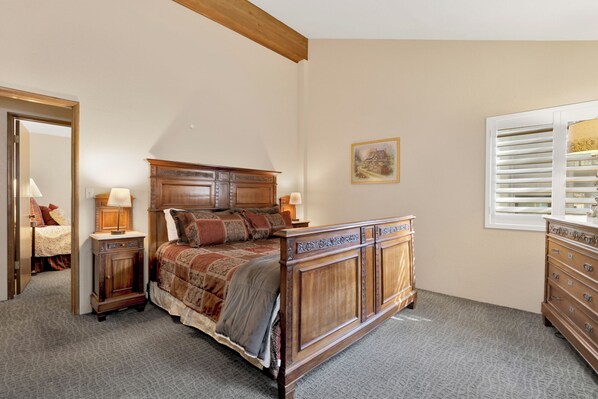 3 bedrooms, individually decorated, individually furnished, bed sheets