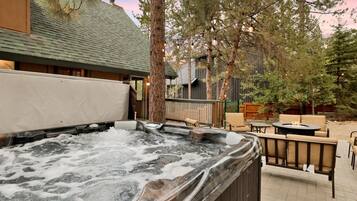 Cabin, Multiple Beds, Pool Access (2585) | Outdoor spa tub