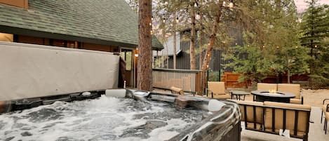 Cabana, várias camas, acesso à piscina (2585) | Hidromassagem externa