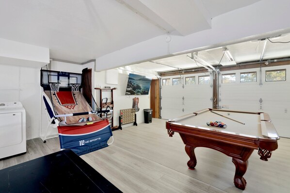 غرفة الألعاب